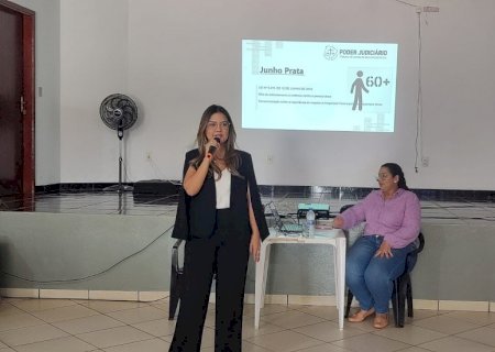 Angélica: Palestra orienta idosos sobre a campanha Junho Prata