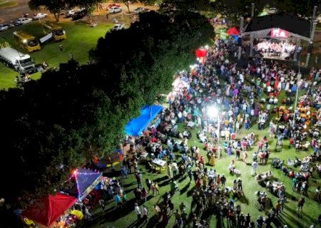 Noite de Luz e Emoção: Angélica Realiza Sua 4ª Cantata de Natal