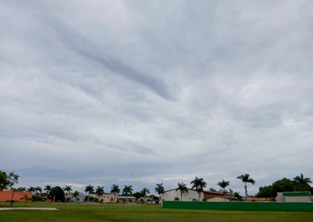 Angélica: Segunda-feira será quente com céu parcialmente nublado e possibilidade de chuvas isoladas