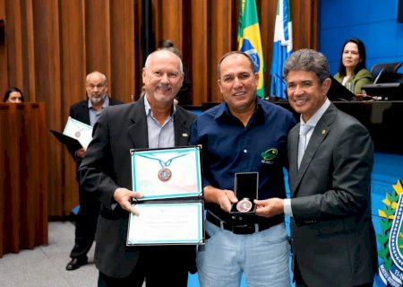 Presidente da Copertran, Omir Rogério da Silva, recebe Medalha do Mérito Legislativo em reconhecimento ao cooperativismo sul-mato-grossense