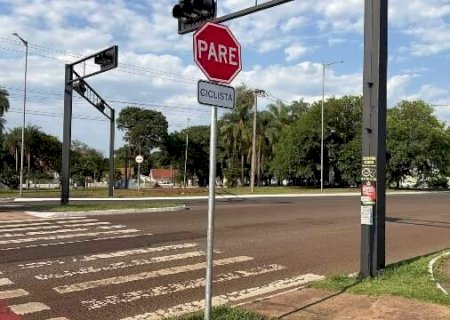 Motociclista de 53 anos perde pé esquerdo em acidente com carro