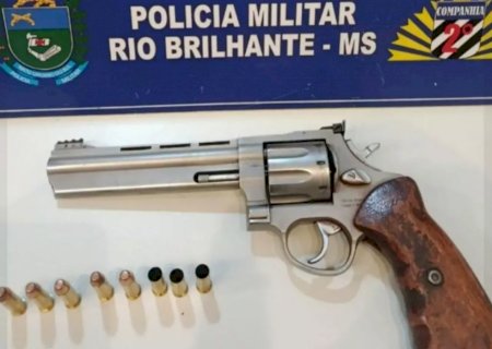 CAC é socorrido após ser ferido com tiro da própria arma