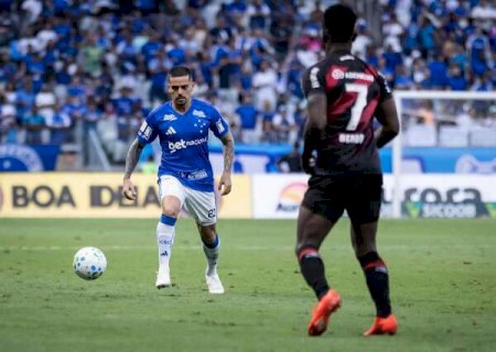 Cruzeiro bate Athletico-PR por 3 a 1 e segue na briga pelo G4