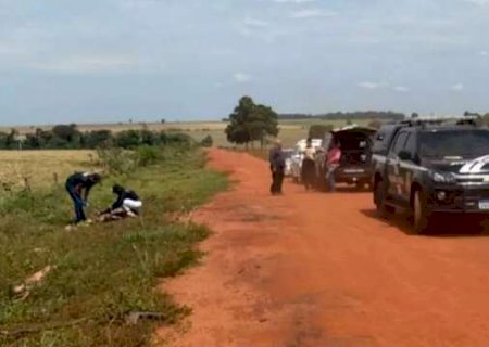 Corpo de homem &eacute; encontrado queimado e com marcas de facadas