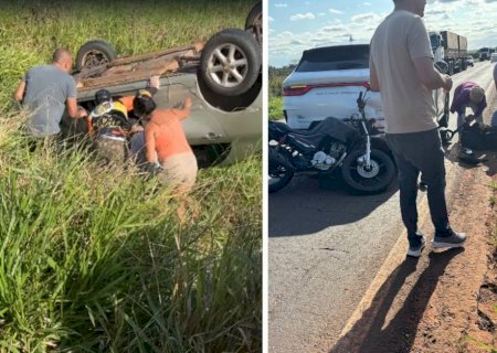 IVINHEMA: Corolla tomba na BR-376 e motociclista fica ferido após colidir em BYD