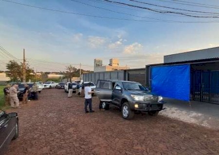 Operação procura acusado de liderar roubos de veículos usados no tráfico