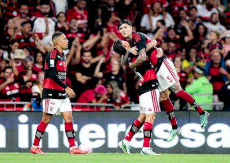Carrascal decide cl&aacute;ssico e mant&eacute;m Flamengo na lideran&ccedil;a do Brasileir&atilde;o